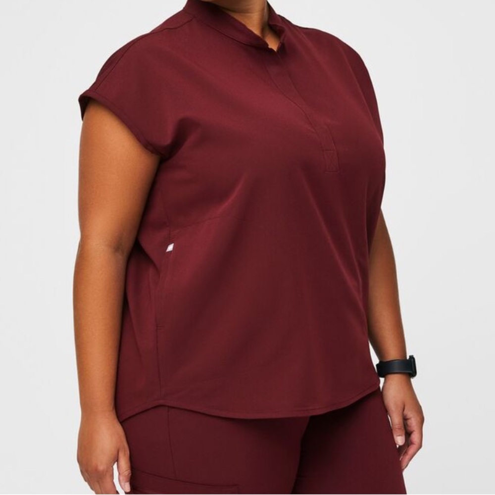Figs scrub top Large